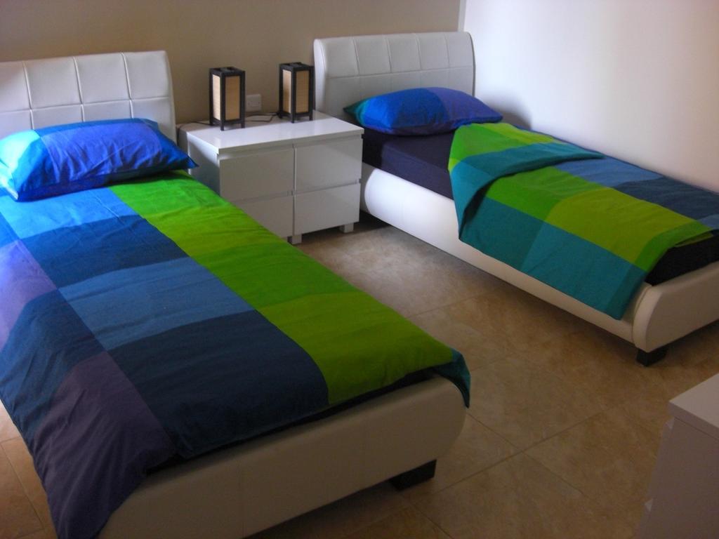 Fort Chambray Apartment Ghajnsielem Phòng bức ảnh